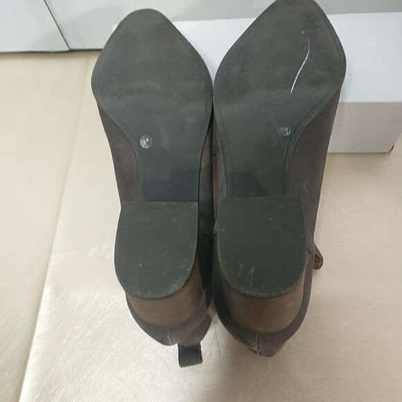 Lucky Brand Women’s SZ 12 M Jabilo Boot Suede Gray. Condition is Pre-owned. - Picture 8 of 12